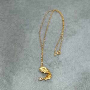 ELEGANT GOLD TONE LEAF WITH CRYSTAL NECKLACE